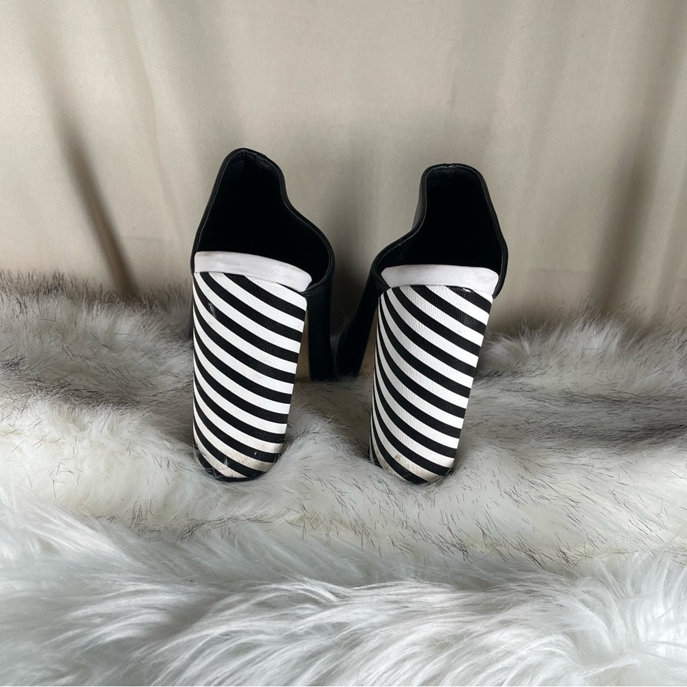 Elegant Black Open-Toe Women's Shoes - Picture 5 of 5
